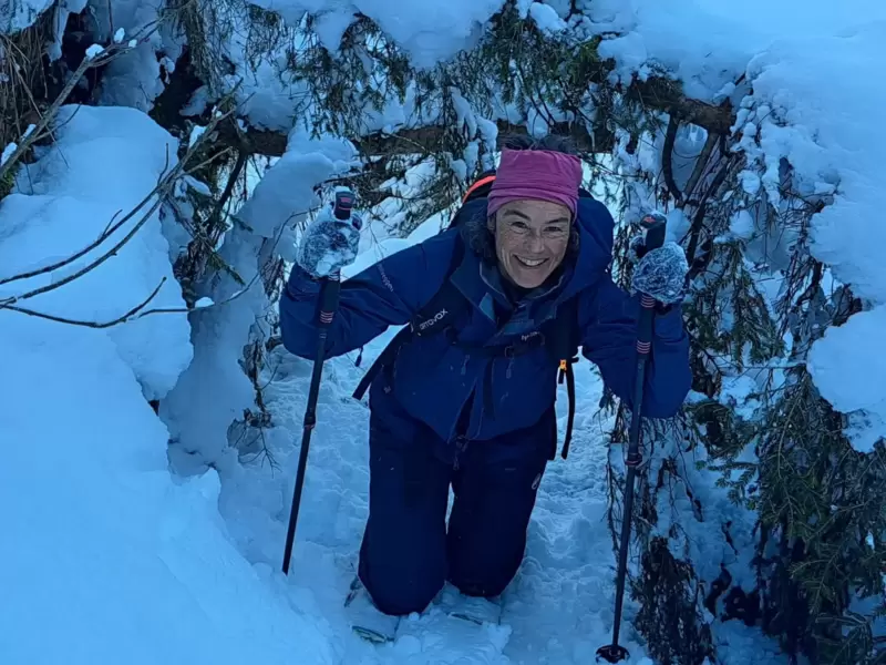 Lara Mandioni Lara Mandioni