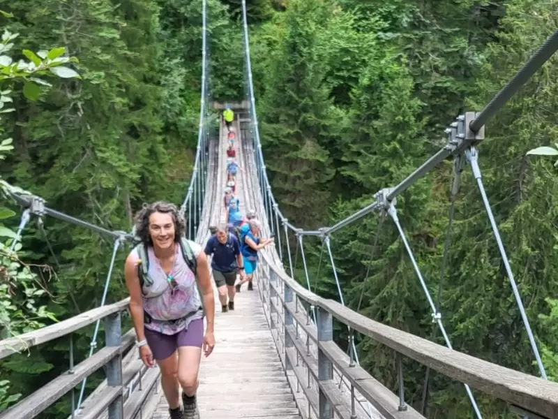 Lara Mandioni Lara Mandioni