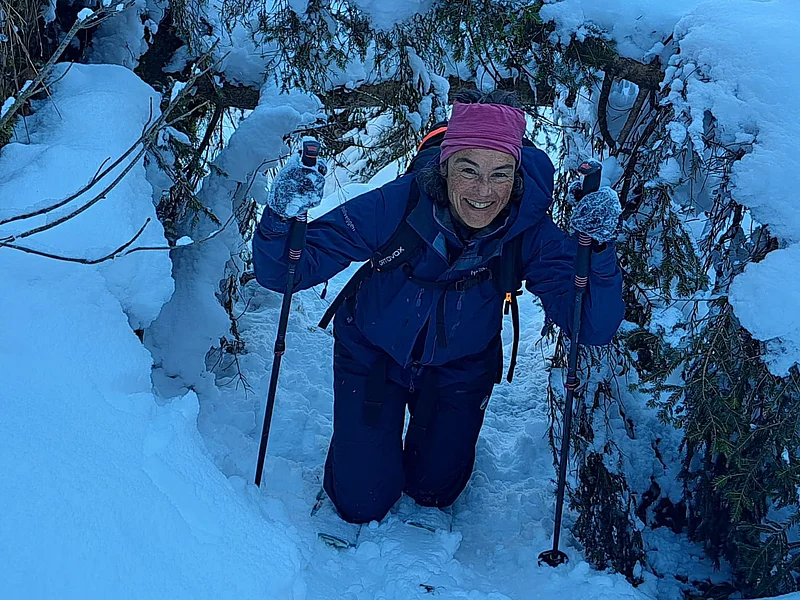 Lara Mandioni Lara Mandioni